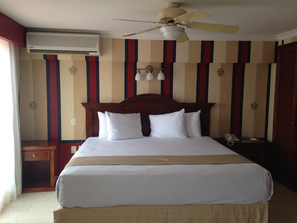Hotel Plaza Colonial Campeche Quarto foto